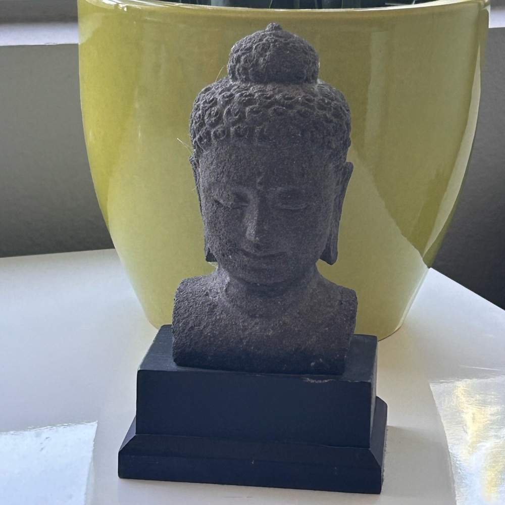Stone Buddha Head Sculpture - Picture 2 of 9